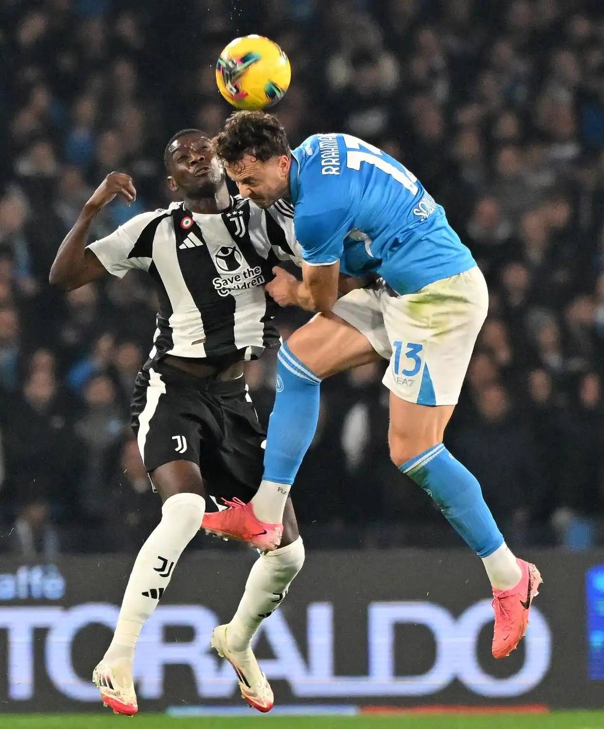 关于窗口期那不勒斯备战意大利杯，强势反弹细节曝光，更衣室稳定，纪律约束更严格的信息